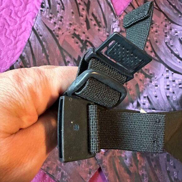 Mens Bracci beautiful black & purple vest adjustable at neck and back - Picture 2 of 6